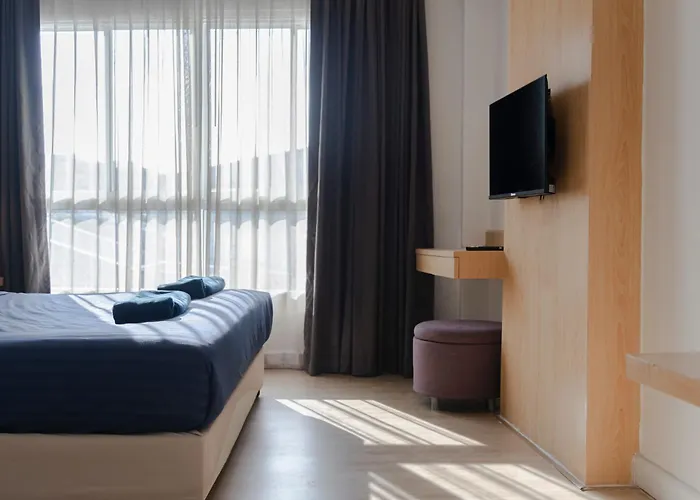 Gp House Express Sukhumvit 81 Hotel